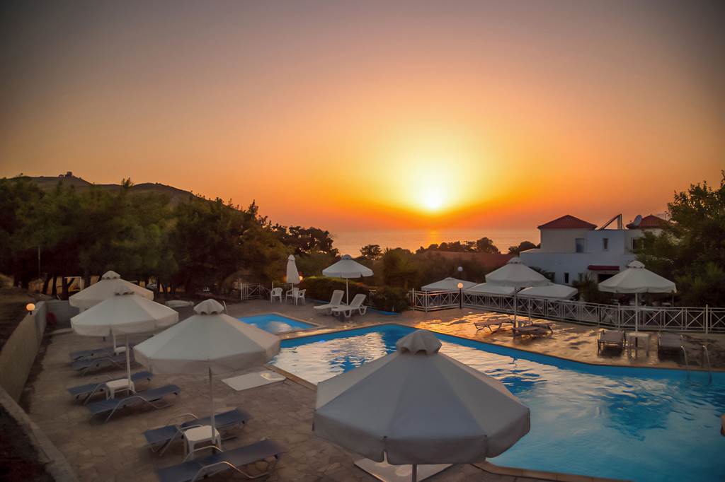 Akti Hotel