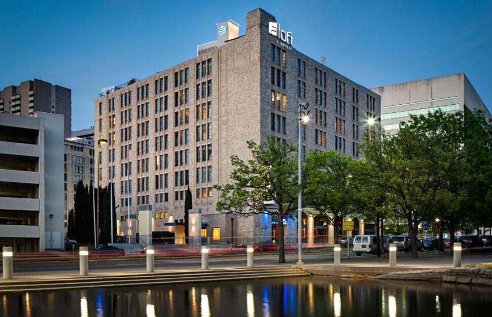 Aloft Dallas Downtown