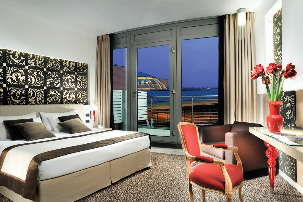 Antony Palace Hotel