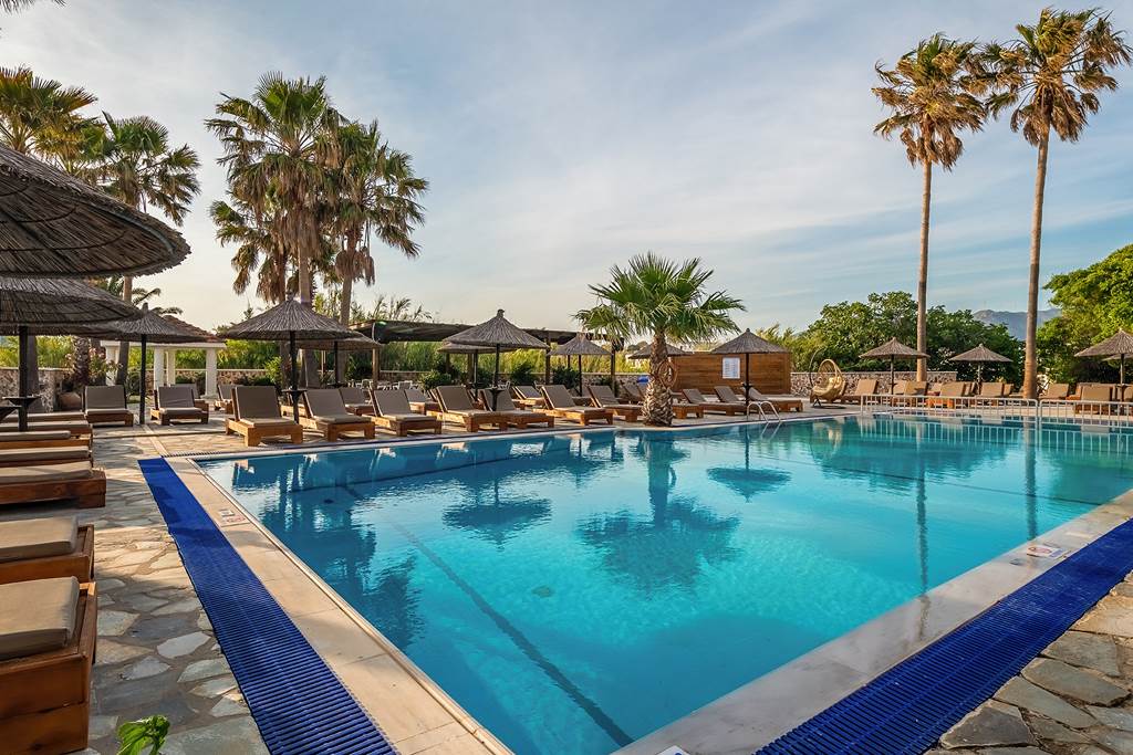 Argiri Hotel and Apartments