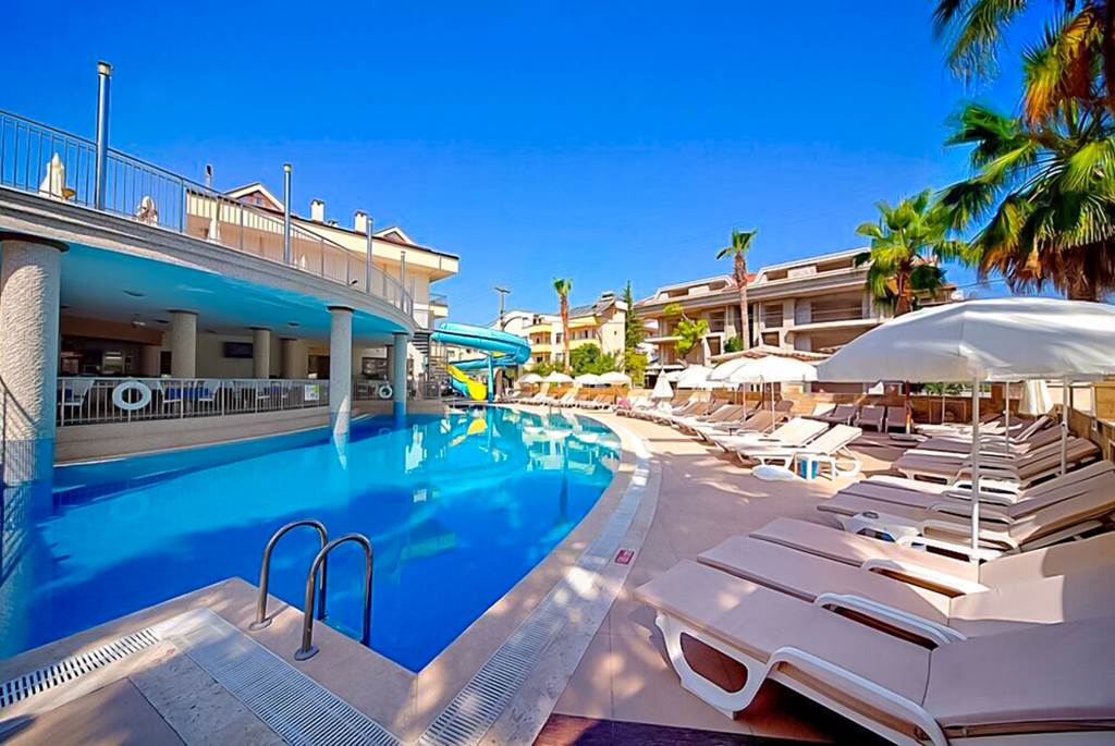 Asda Maris Hotel
