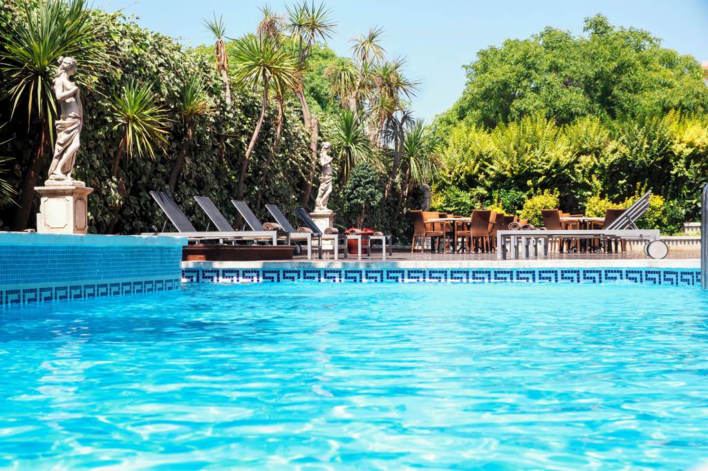 Augusta Club & Spa