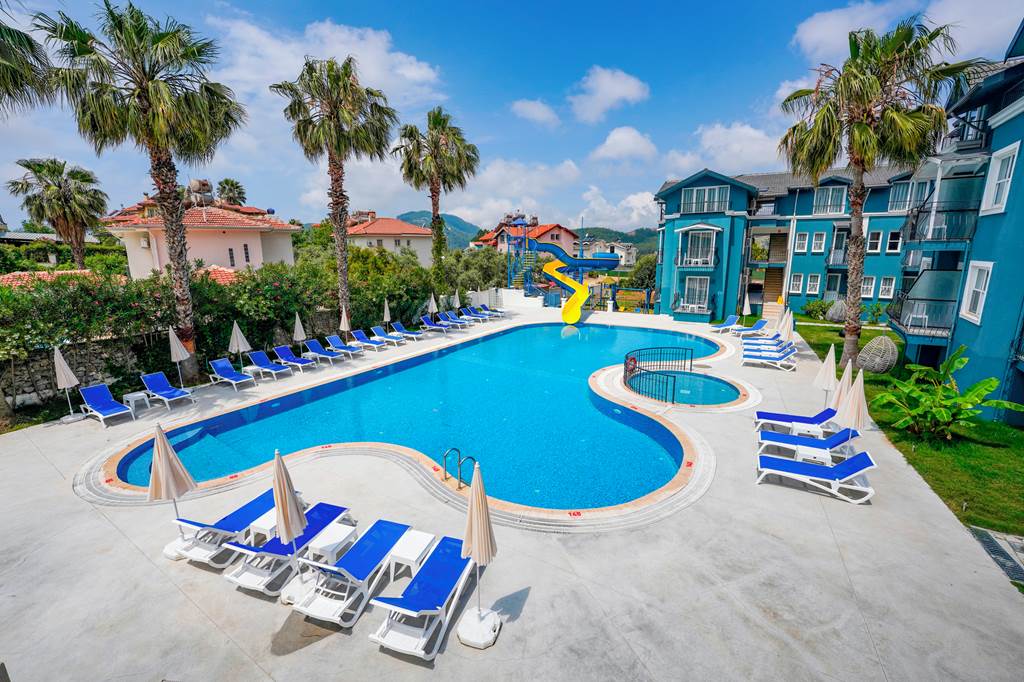 Blue Pearl Hotel