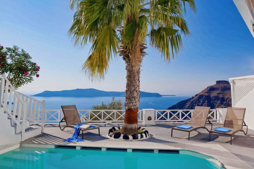 Cliff Side Suites