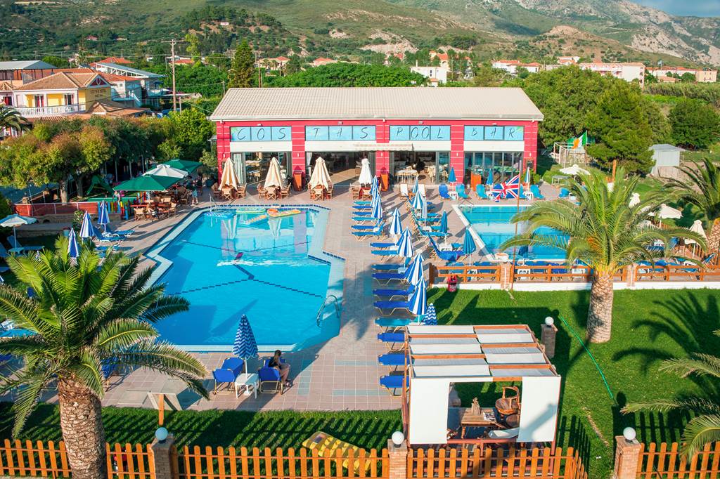 Costas Apartments