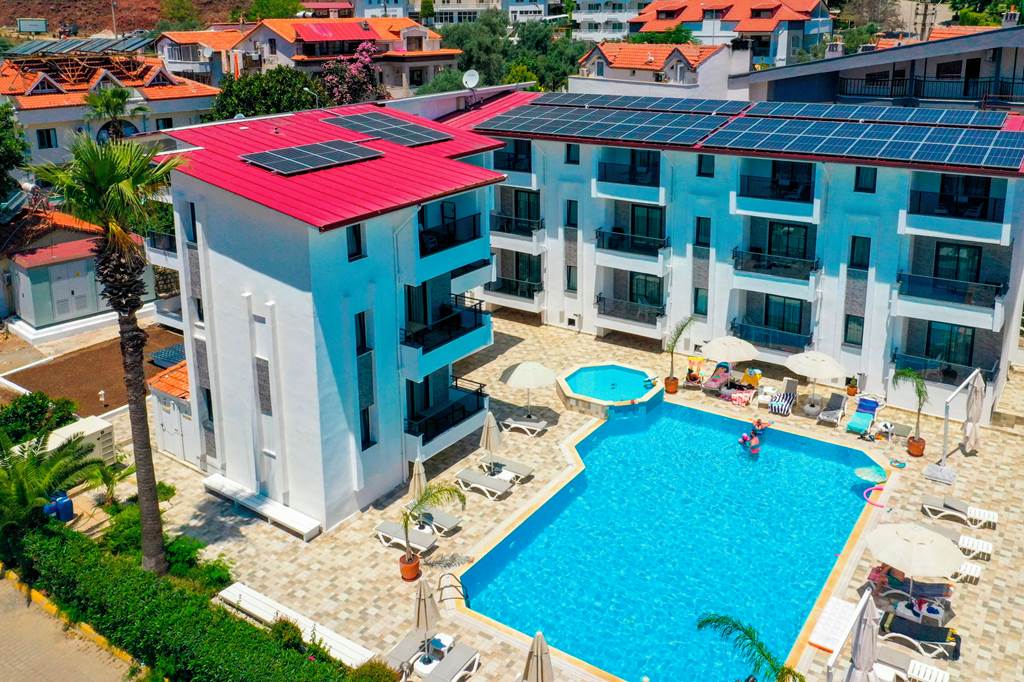 Diplomat Suites