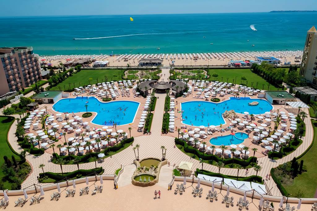 DIT Majestic Beach Resort
