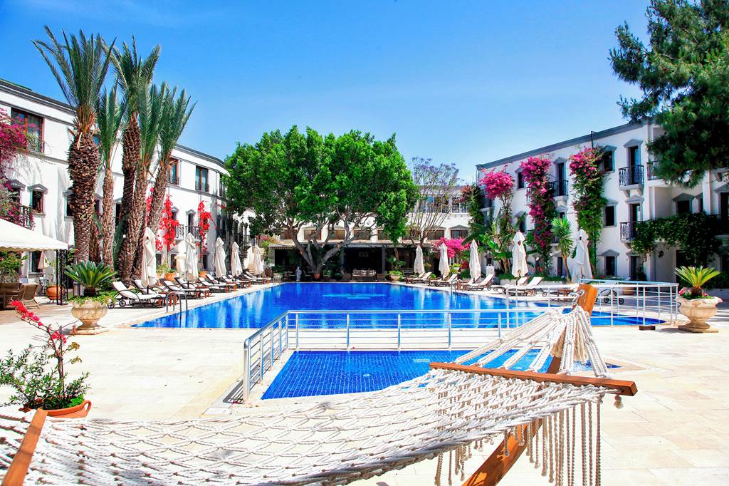DoubleTree by Hilton Bodrum Marina Vista