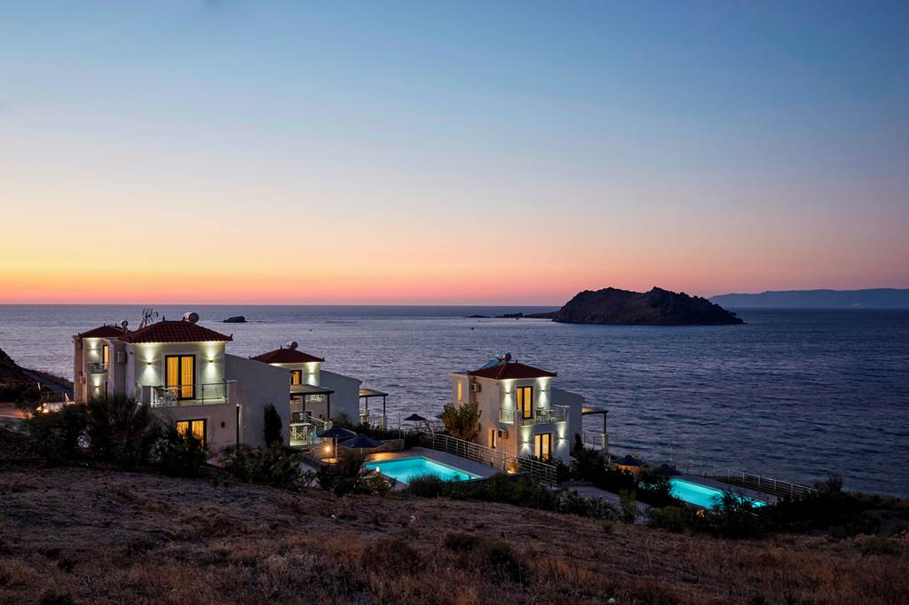 Eleia Seafront Villas