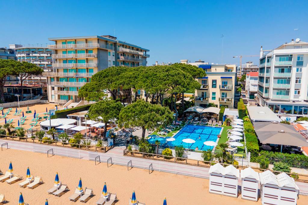 Excelsior Hotel