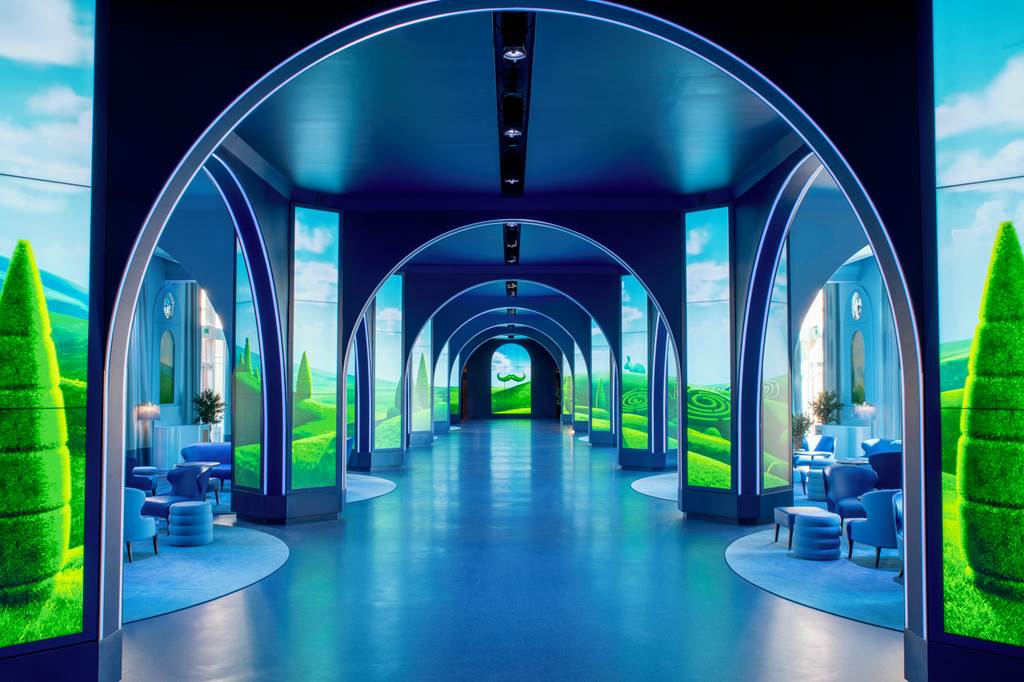 Grand Magic Hotel
