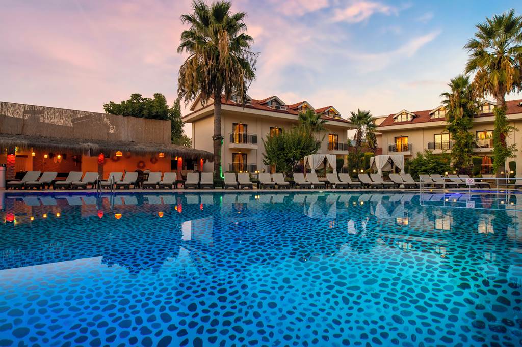 Han Deluxe Hotel