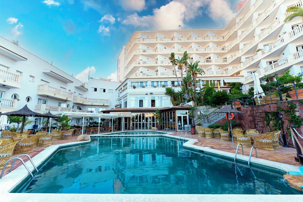 Hotel Alba Seleqtta