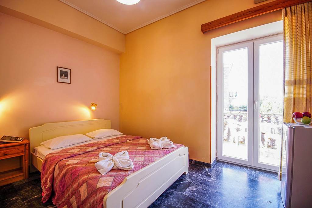 Iris Hotel