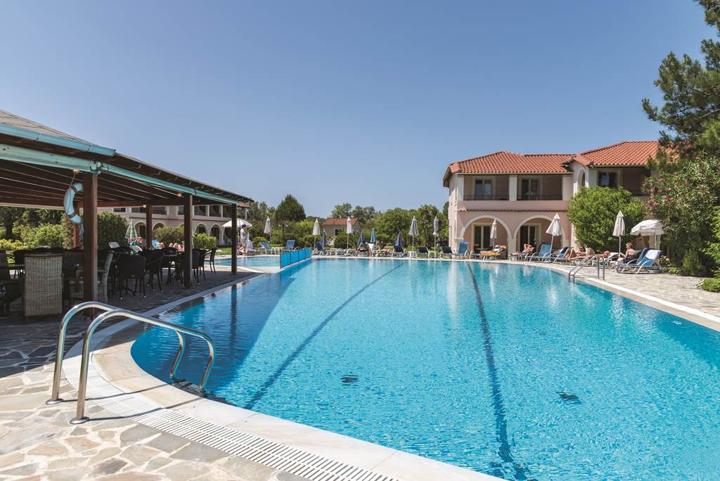 Kamari Apartments