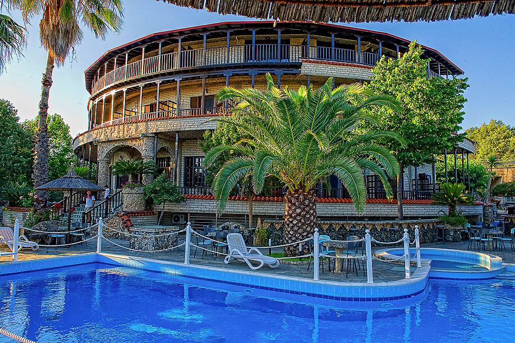 Nepheli Hotel