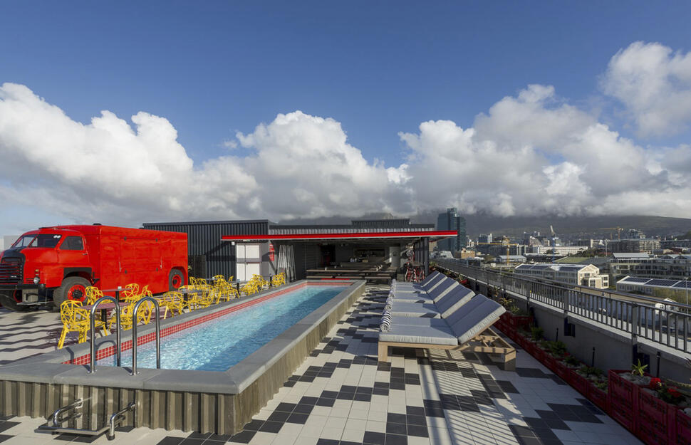 Radisson Red