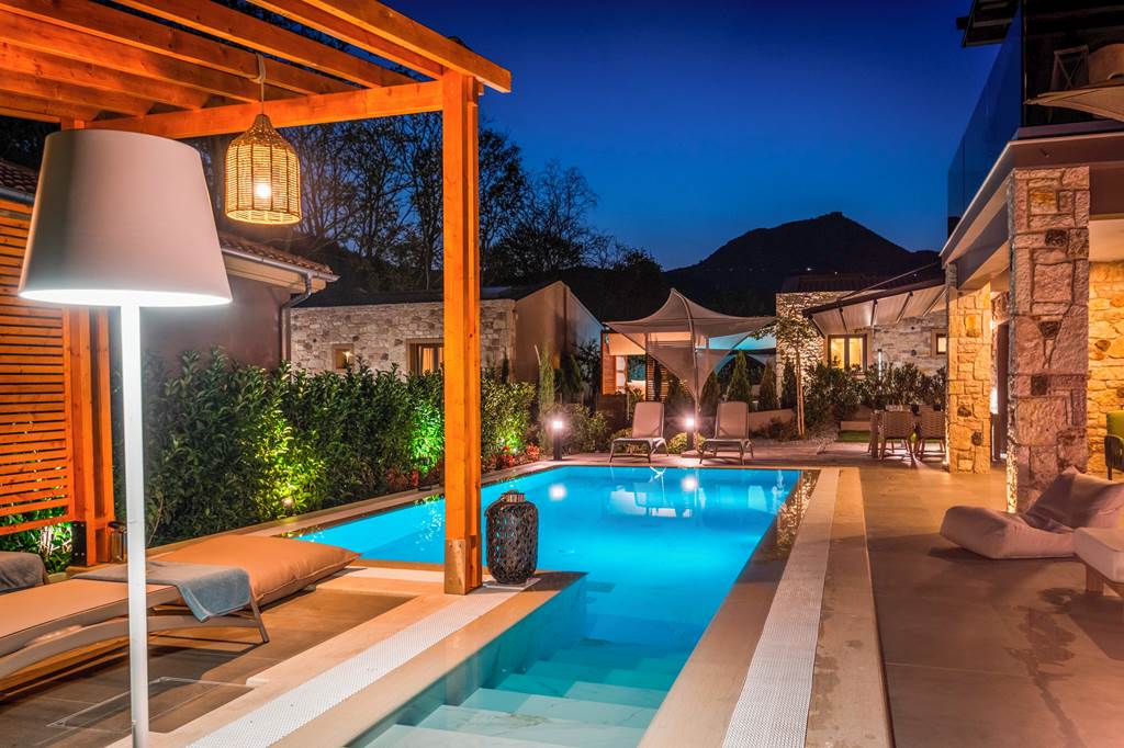 River Villa Elite