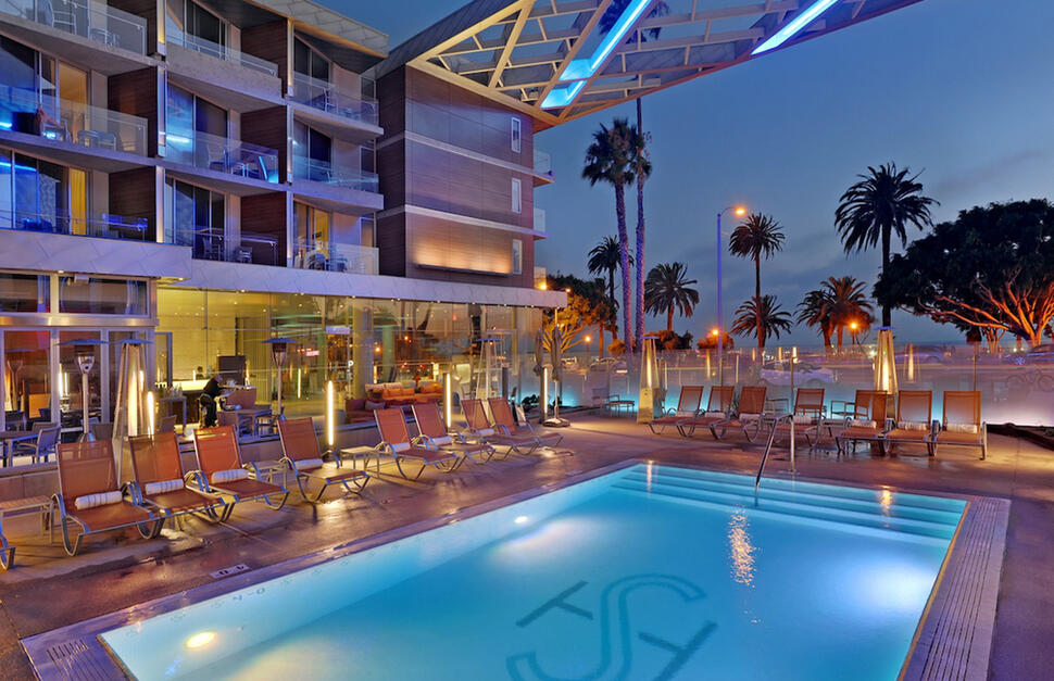 Shore Hotel