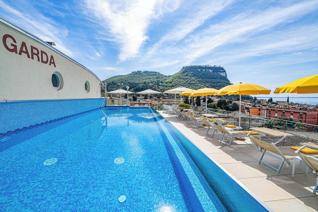 Sky Pool Hotel Sole