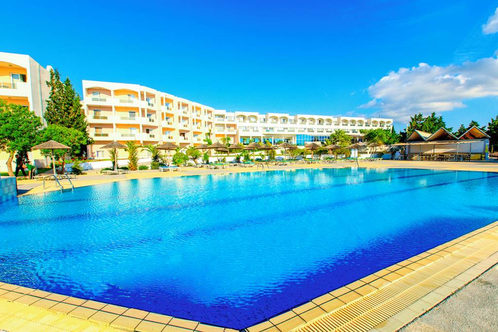 Sovereign Beach Hotel