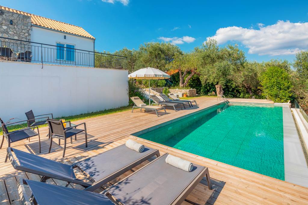 Villa Apanemia Mare