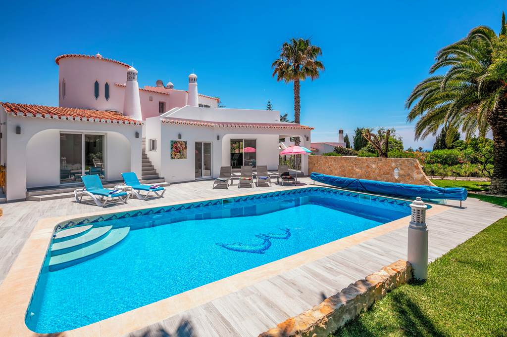 Villa Ayala Sun