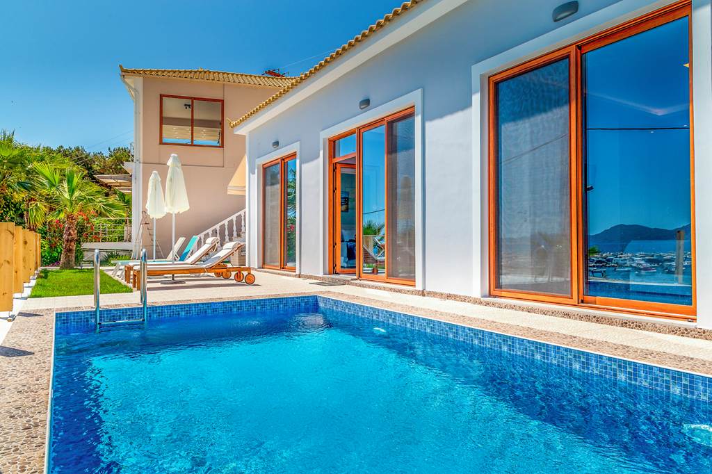 Villa Bay View I