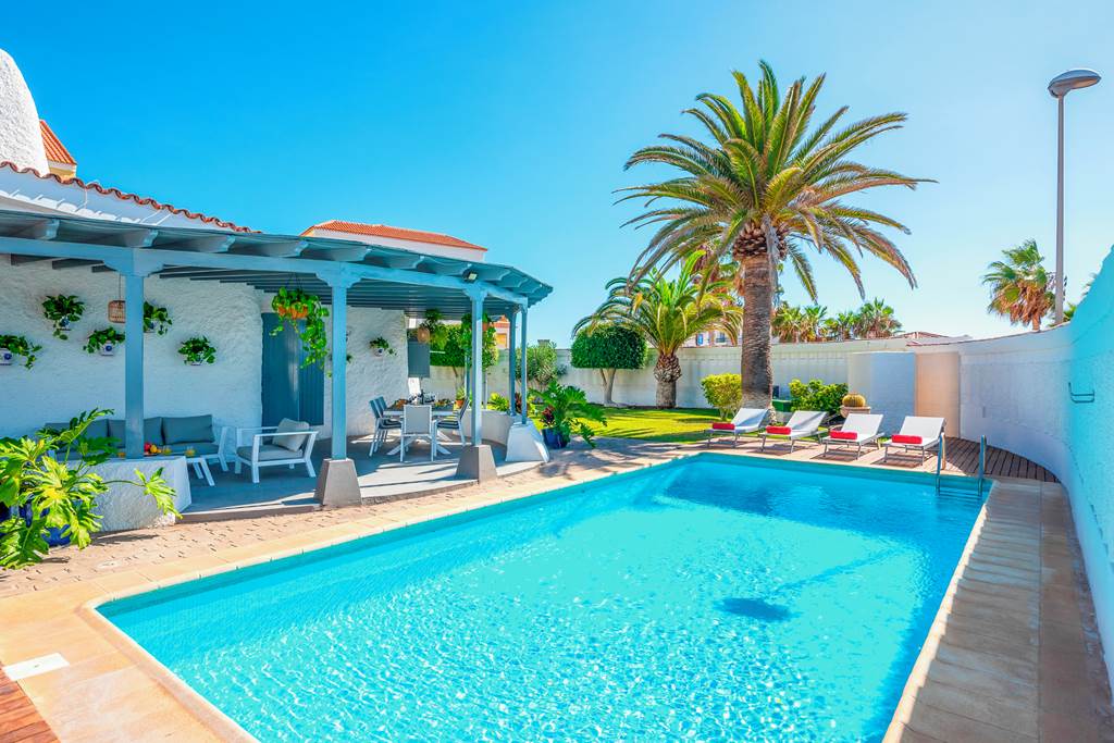 Villa Bolson