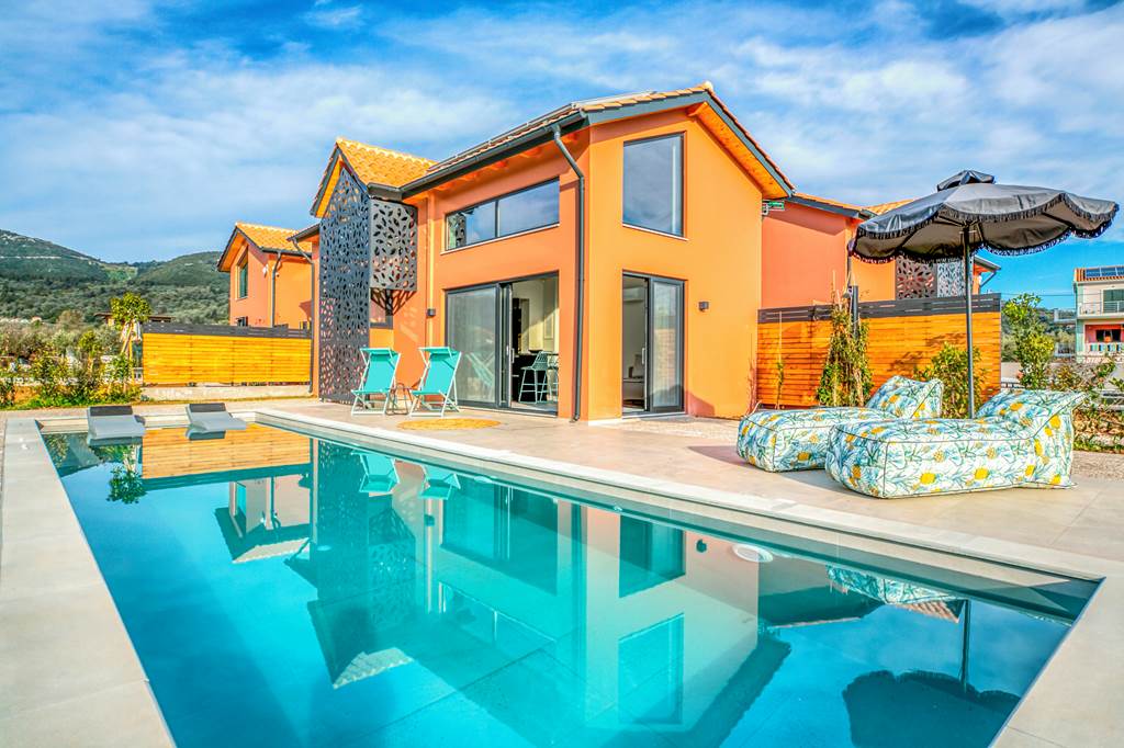 Villa Earth