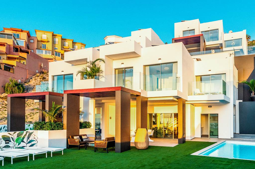 Villa Eden Views
