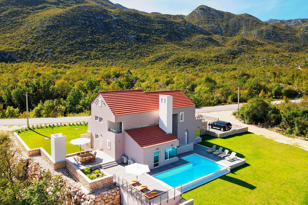 Villa Jure