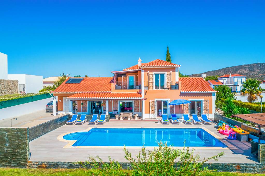 Villa Kambu Estoi