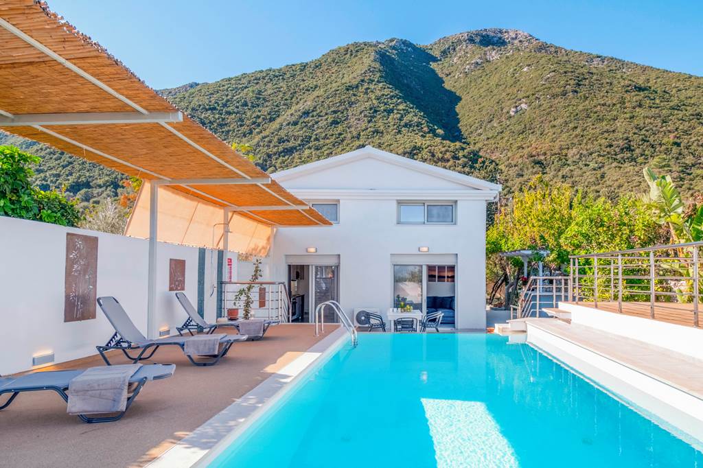 Villa Maneas