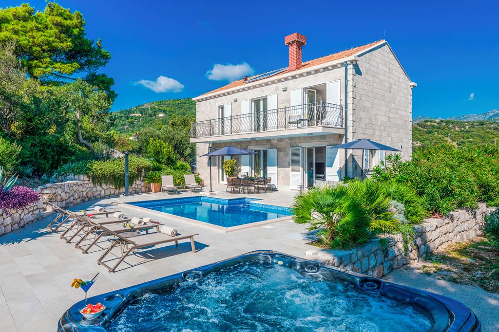 Villa Relaxed Shore